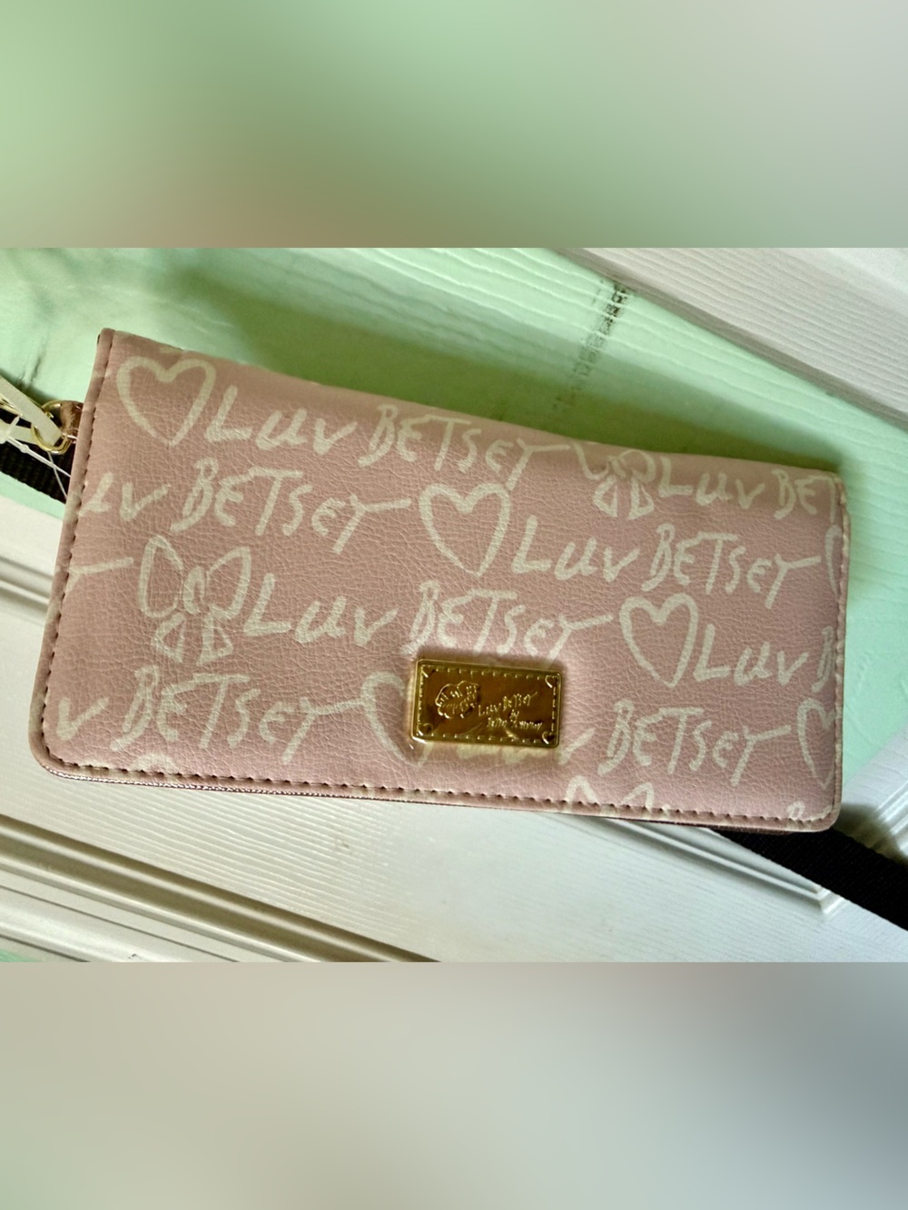 Betsey Johnson Pink Heart Wristlet/Wallet